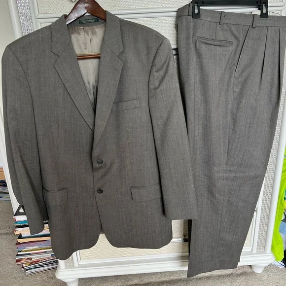 Men’s Kasper gray suit, 44, 38 x30, used - Picture 1 of 8